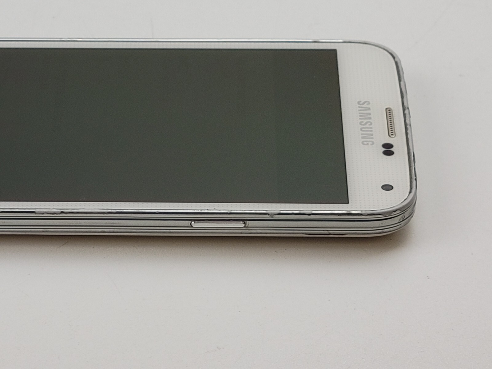 Samsung Galaxy S5 (SM-G900A) 16GB – White (AT&T) Smartphone – Clean IMEI – J7948