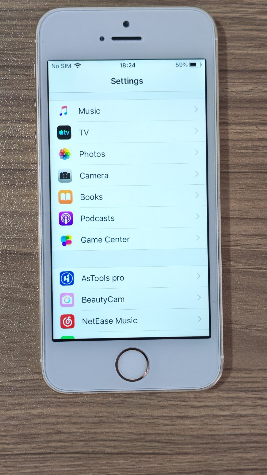Apple iPhone 5s Unlockd 16GB 32GB 64GB iOS 12 Silver Gold Black With Accessories