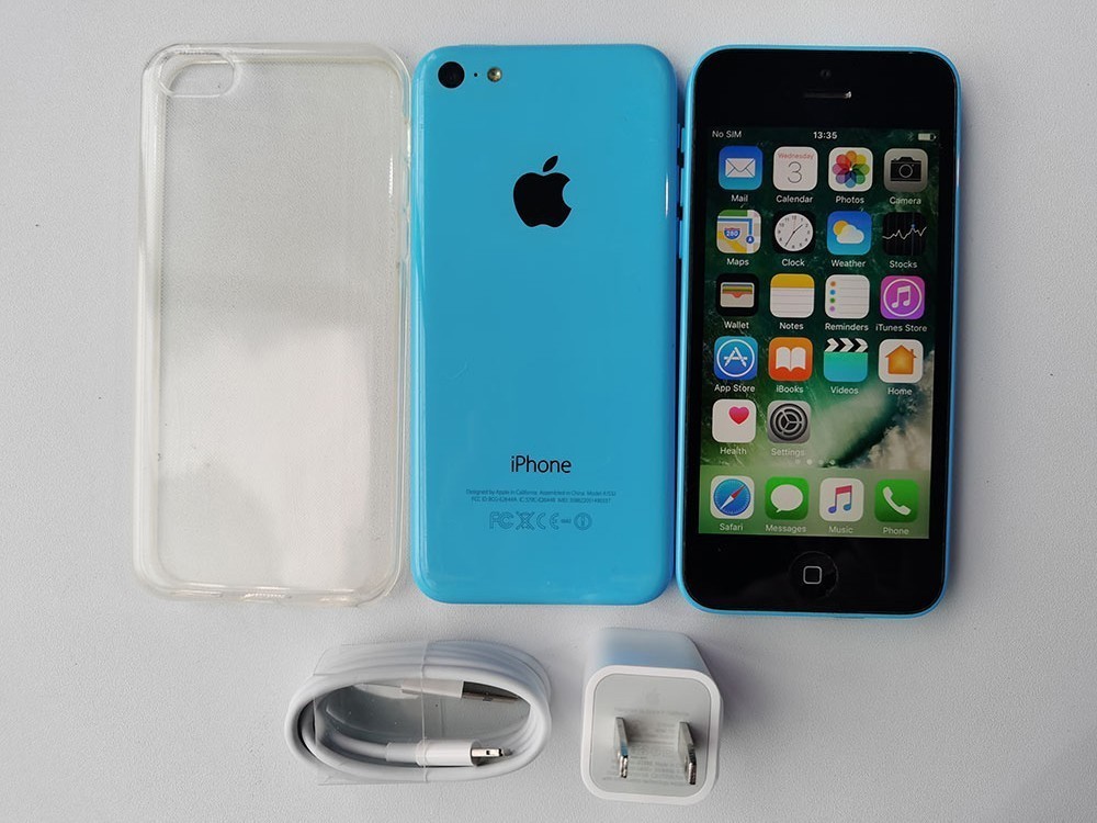 Original Apple iPhone 5c (Unlocked) NEW BATTERY – 8 GB / 16 GB / 32GB – Blue