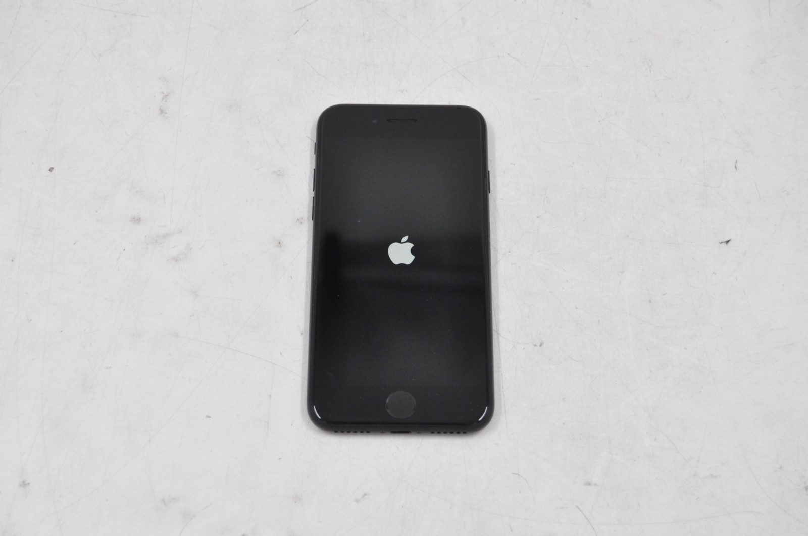 Apple iPhone 7 Model A1660 32GB Unlocked #1704