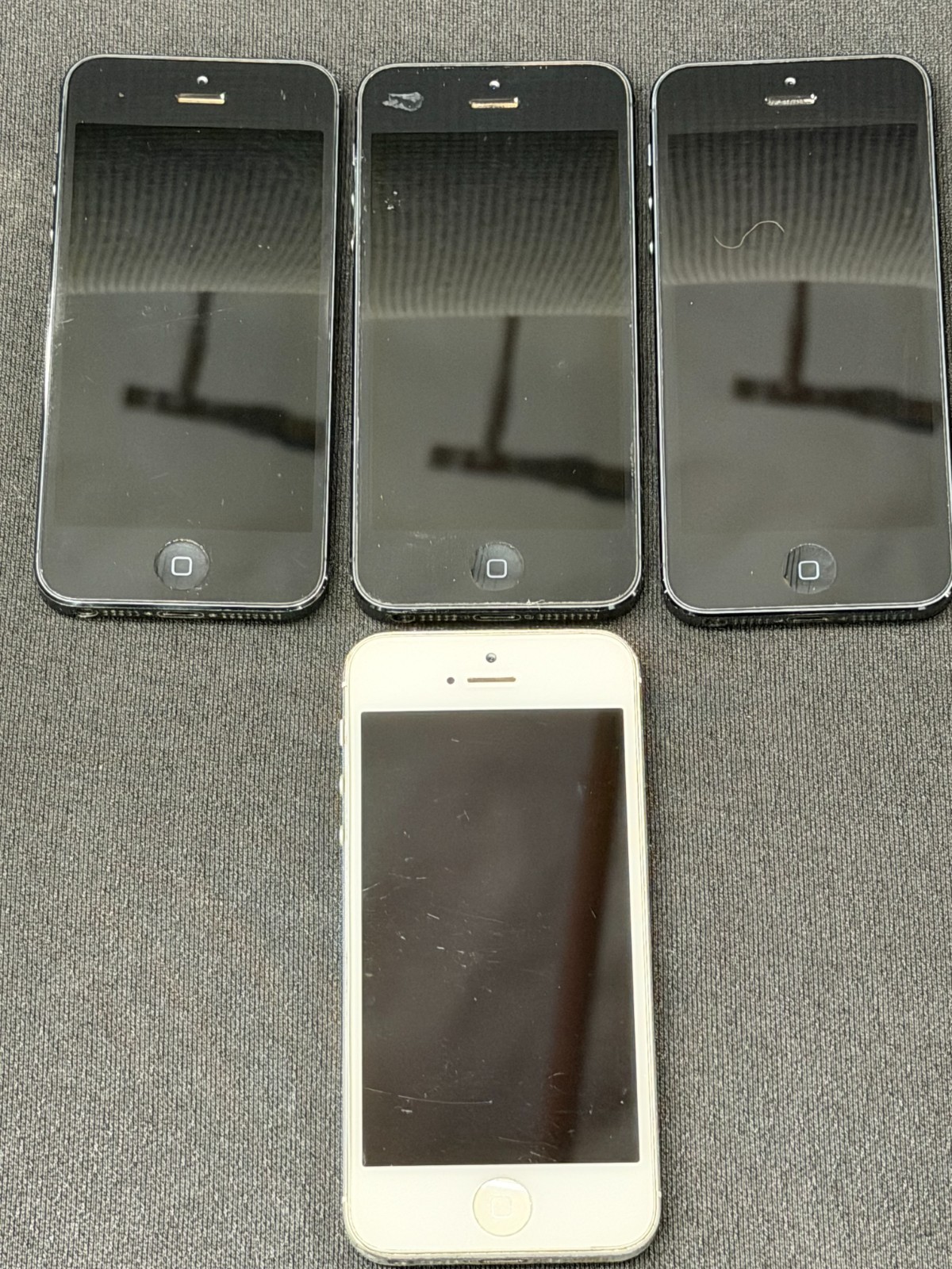 Lot of 2 Apple iPhone 5 A1429-16GB-1 WHITE-3 BLACK- LOT OF 4-PARTS ONLY