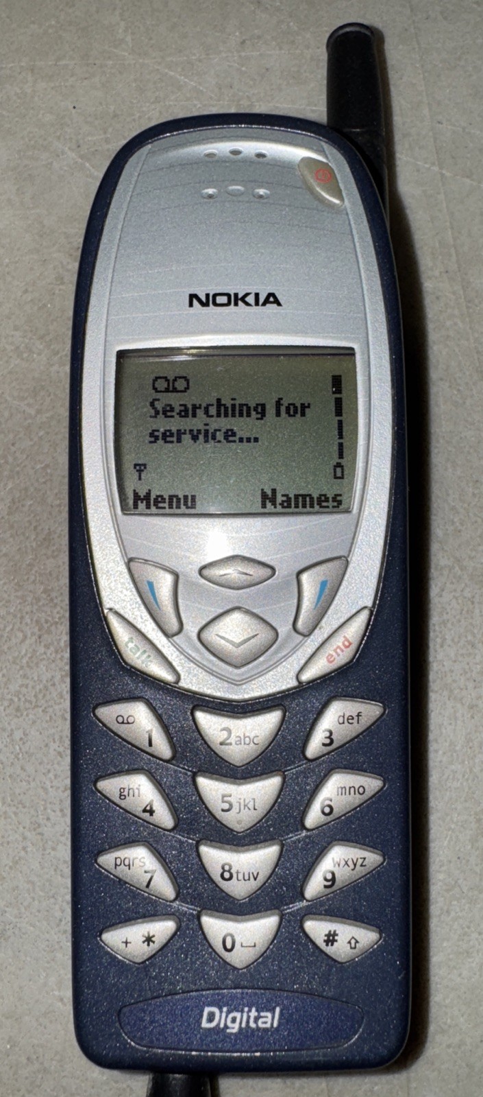 NOKIA 3285V Cell Phone – UNKNOWN CARRIER Powers Up + 2 Chargers