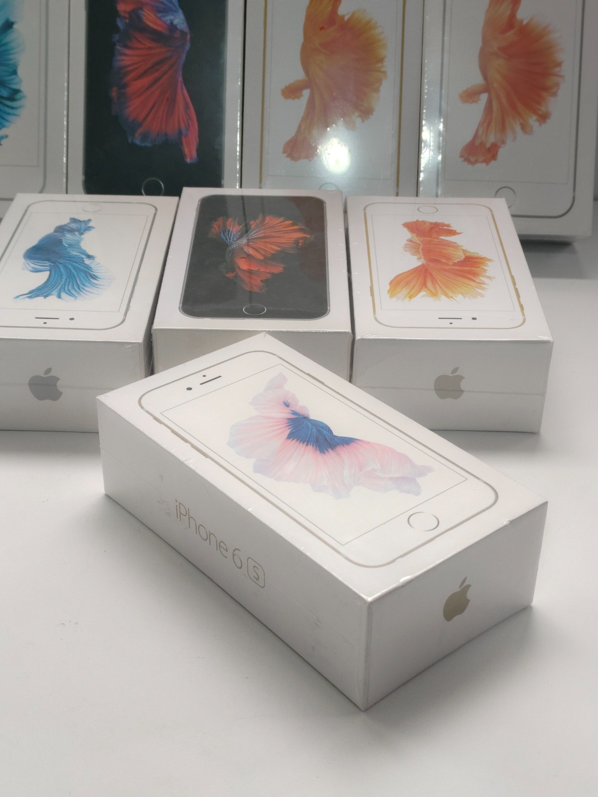 Boxed Apple iPhone 6s/6s PLUS 16/32/64/128GB Factory UNLOCKED(any carrier)