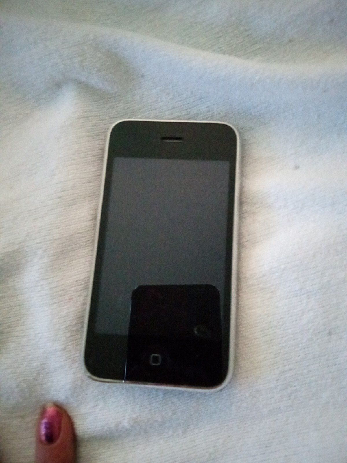 Apple iPhone 1st Generation – 16GB – Black (Unlocked) A1203 (GSM)
