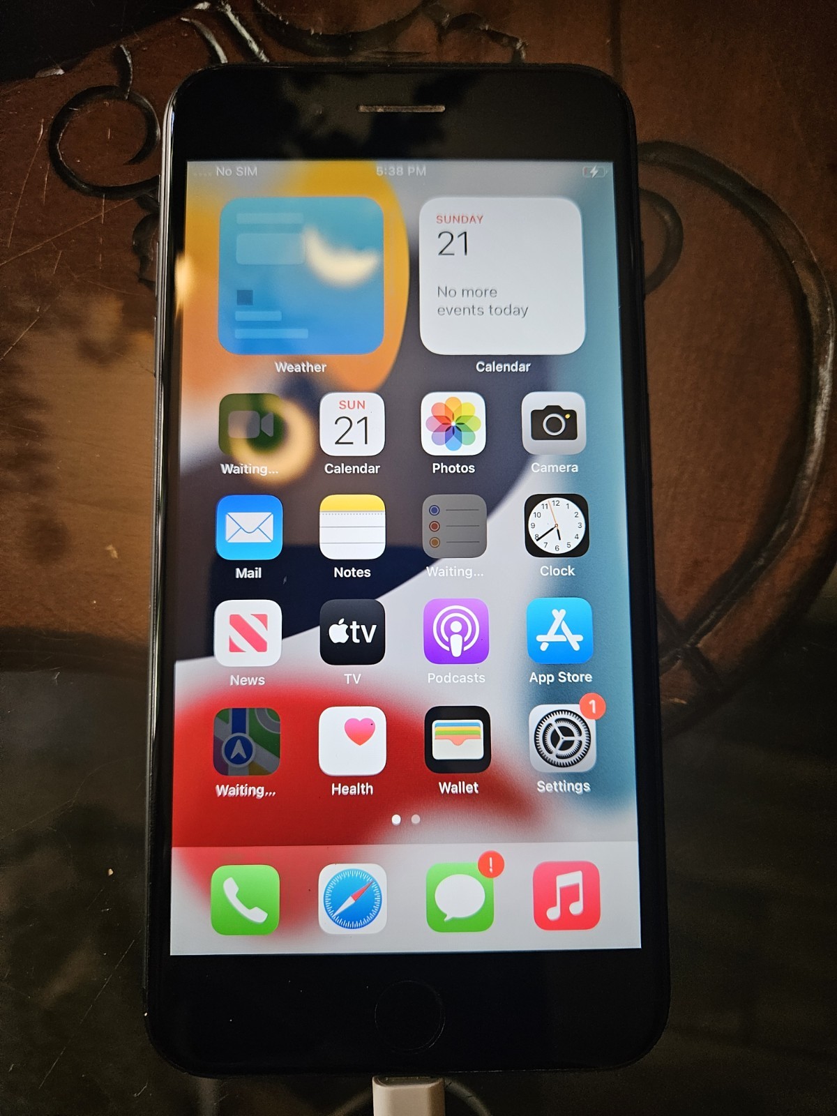 Lot of 2 pple iPhone 7 Plus 32GB in Black – AT&T- READ