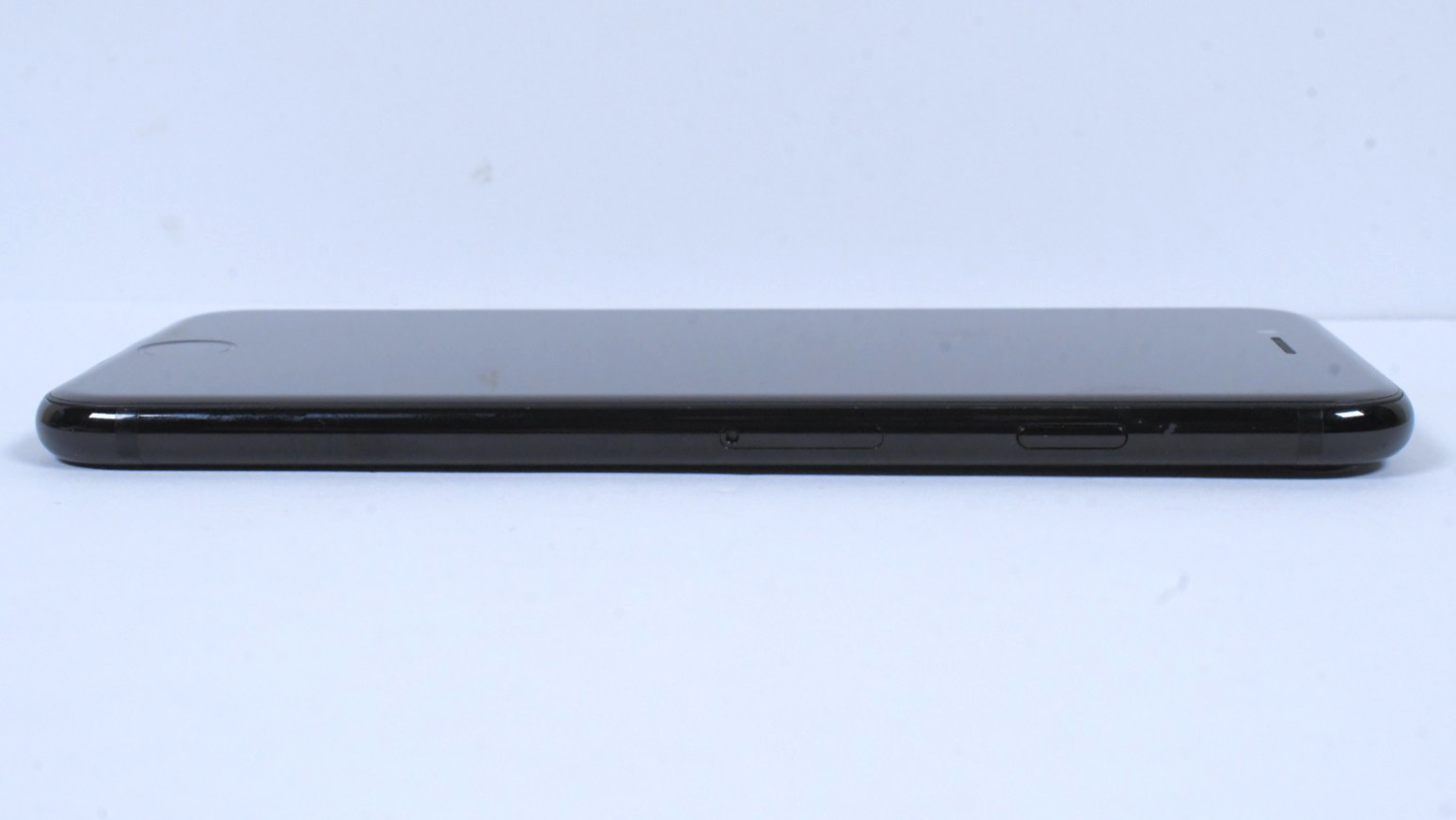 Apple iPhone 7 A1660 MN8Q2LL/A Black 128GB AT&T GSM & CDMA Works Great