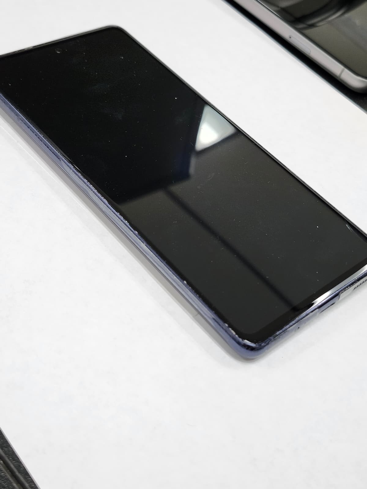 DEFECTIVE – Samsung Galaxy S20 FE 5G – 128GB Cloud Navy – GSM Unlocked – 11663