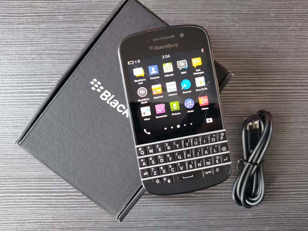 Blackberry Q10 Smartphone Dual Core 8MP GPS WiFi Bluetooth 4G (Verizon Wireless)
