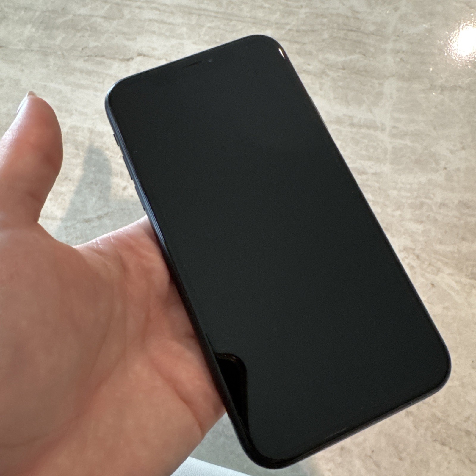 Apple iPhone XR – 64GB (Unlocked) Works Great – READ DESCRIPTION (#55A)