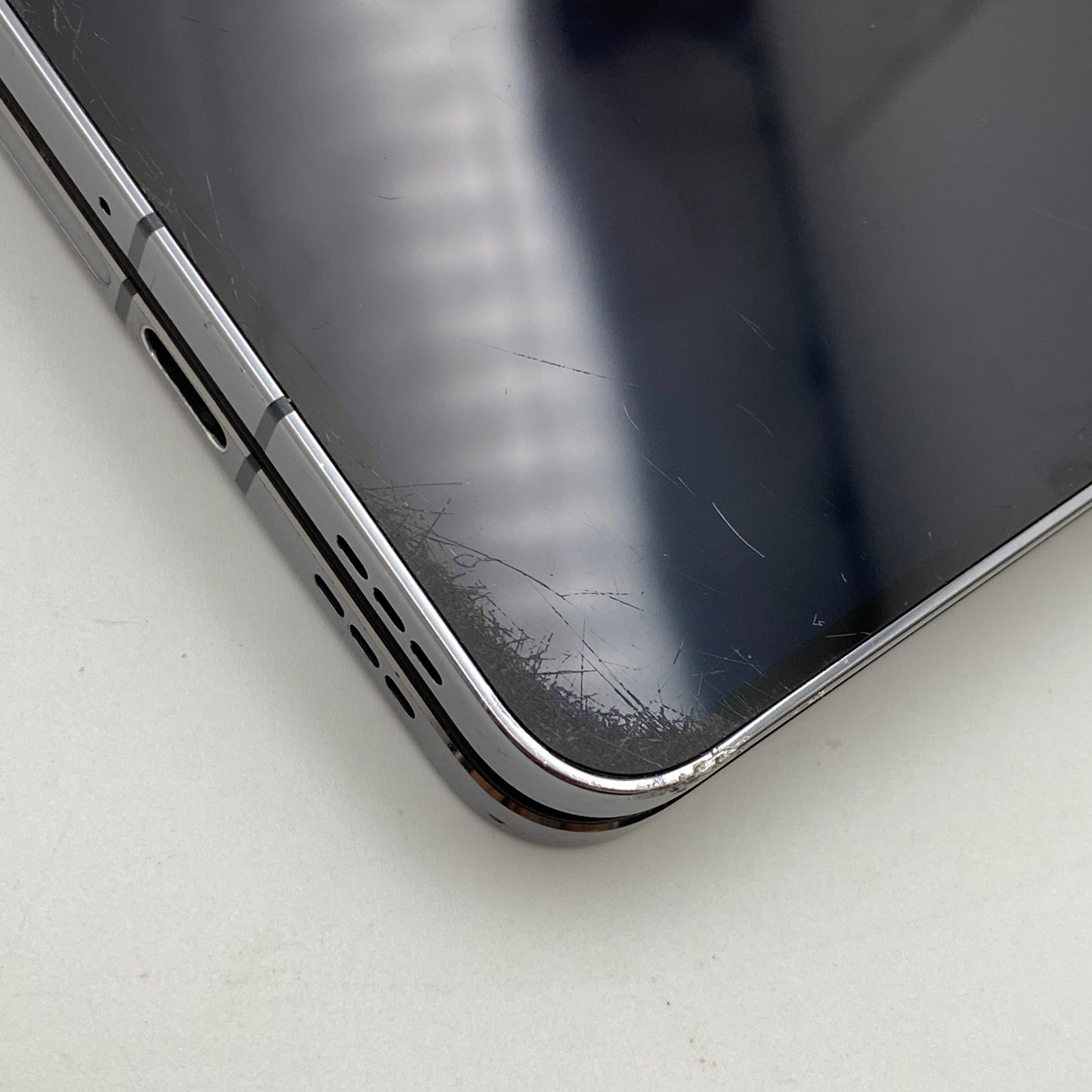 OnePlus Open – 1TB – Crimson Shadow (Unlocked) CPH2551 – CRACKED SCREEN