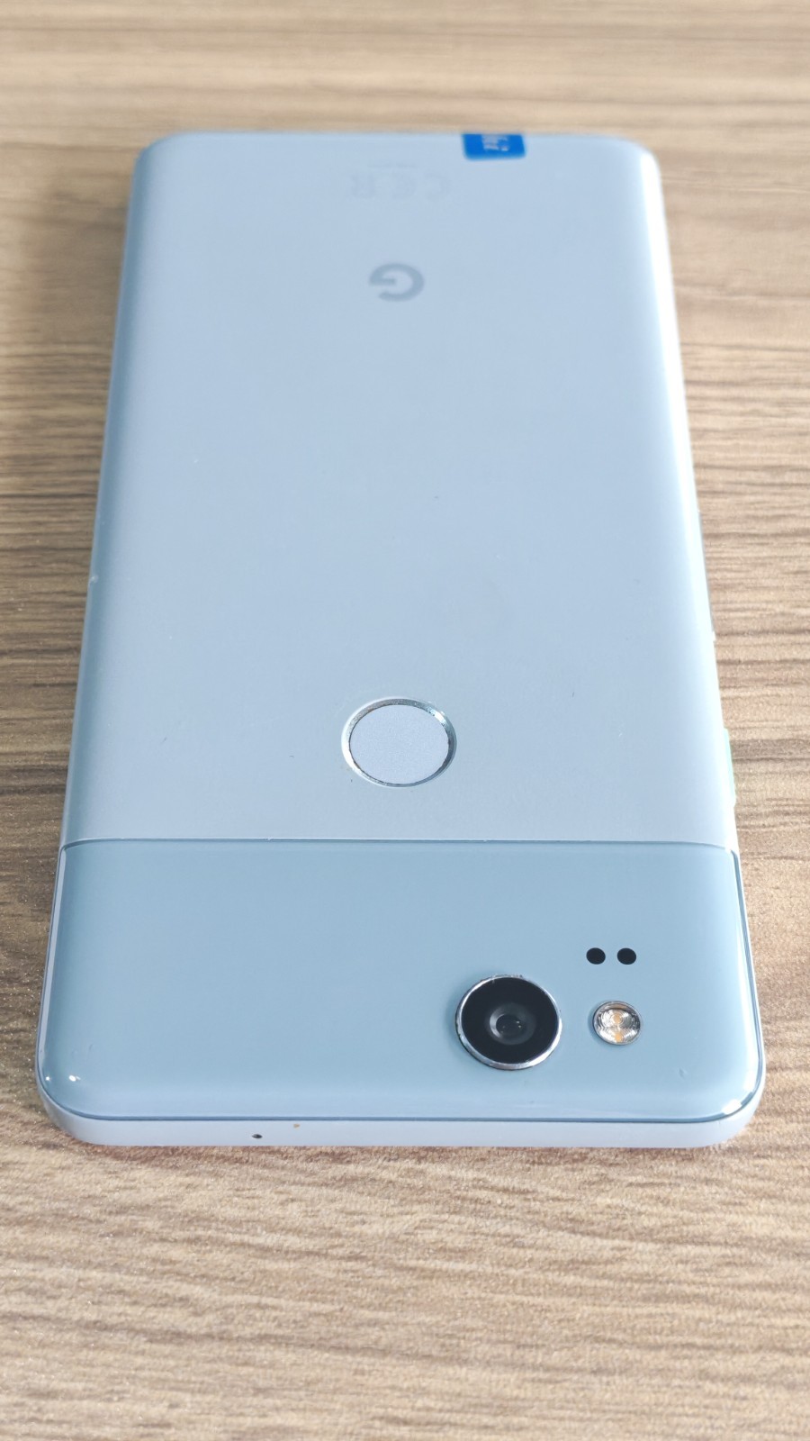 Original Google Pixel 2 Unlocked 64/128 GB Random Color Reboxed With Accessories