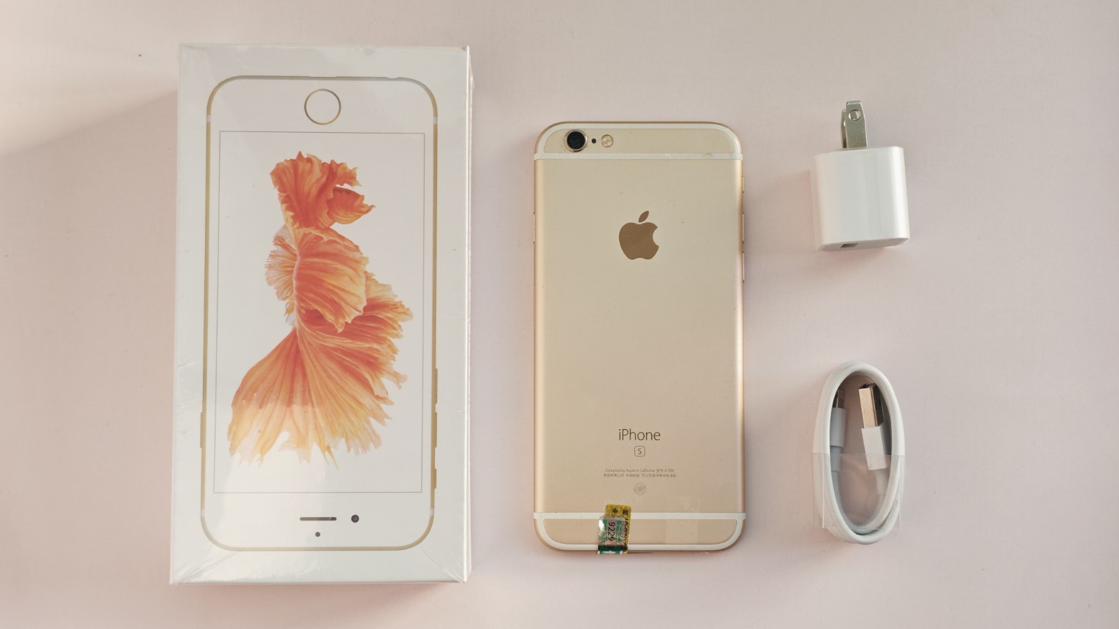 Apple iPhone 6s Unlocked – 16GB 32GB 64GB 128GB -Random Color