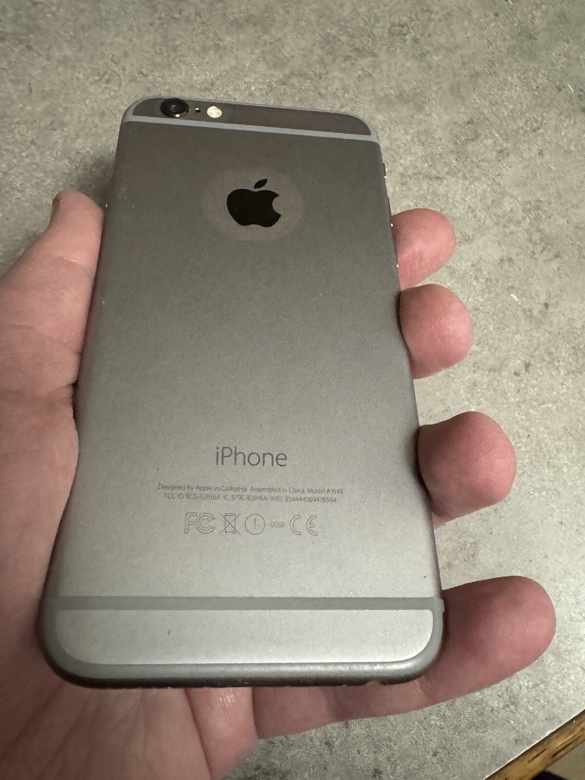 Apple iPhone 6 – 64GB – Space Gray (Unlocked) A1549 (CDMA + GSM)