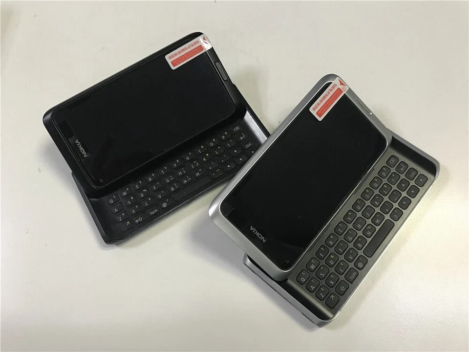 Origina Nokia E7-00 Silver Black 16GB (Unlocked) Smartphone QWERTY keyboar WIFI