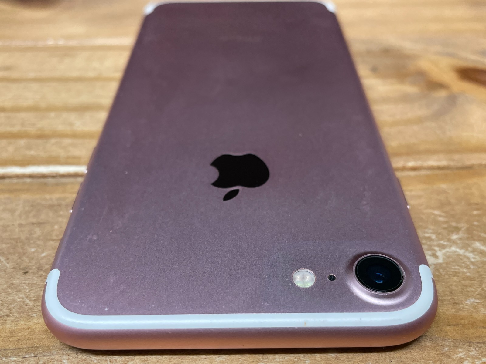 Apple iPhone 7 – 128 GB – Rose Gold (Factory Unlocked) A1660 – Works – 72% Bat