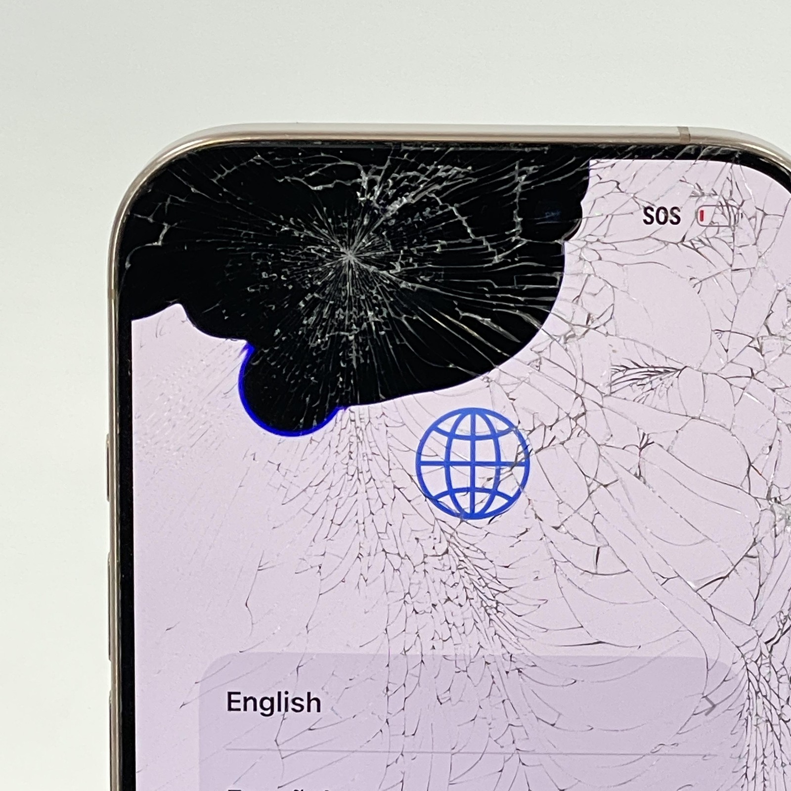 Apple iPhone 16 Pro Desert Titanium 256GB AT&T – Cracked Front/Back w LCD Bleed