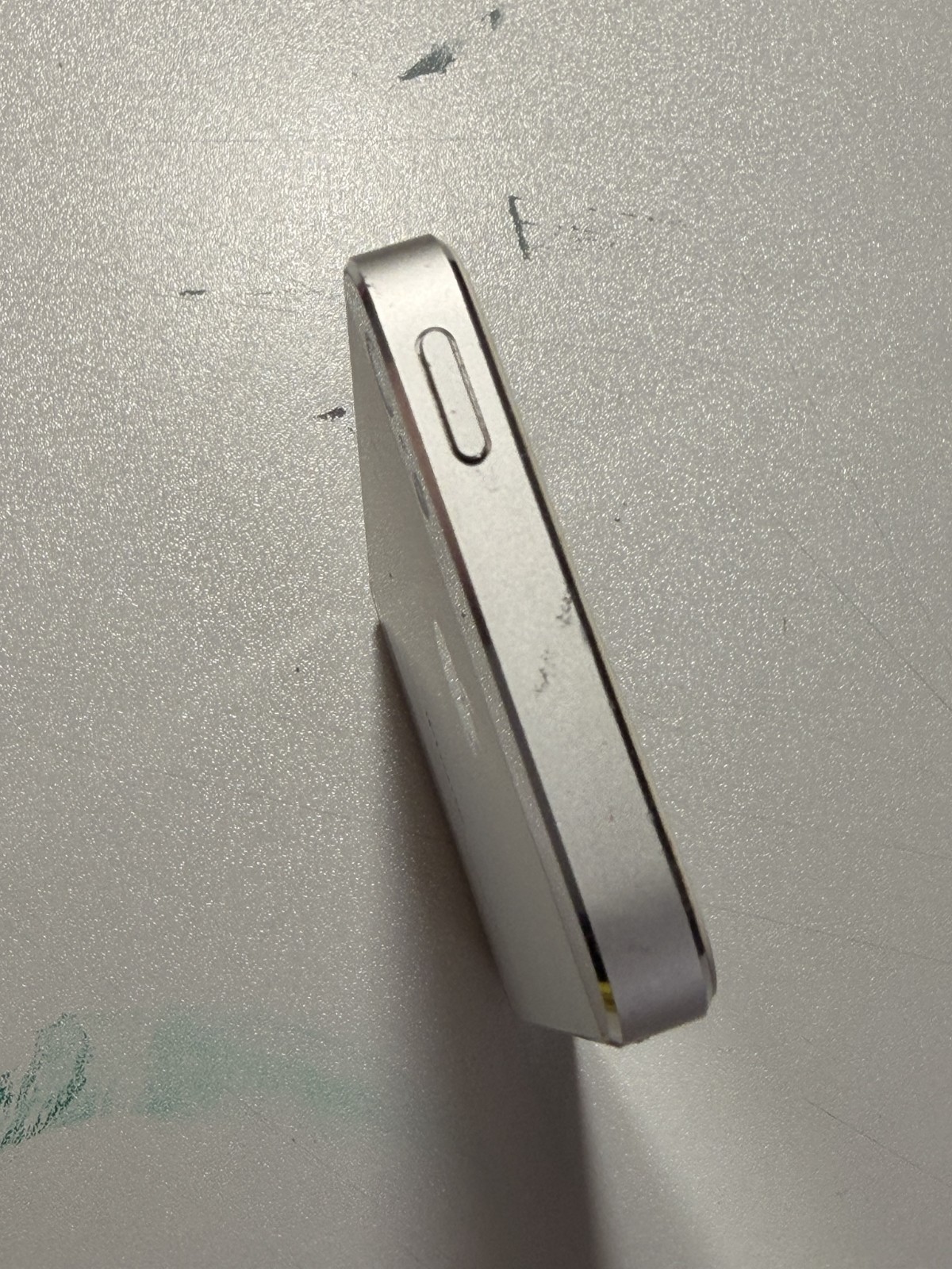 Apple iPhone 5 A1429 Cell Phone +please read+