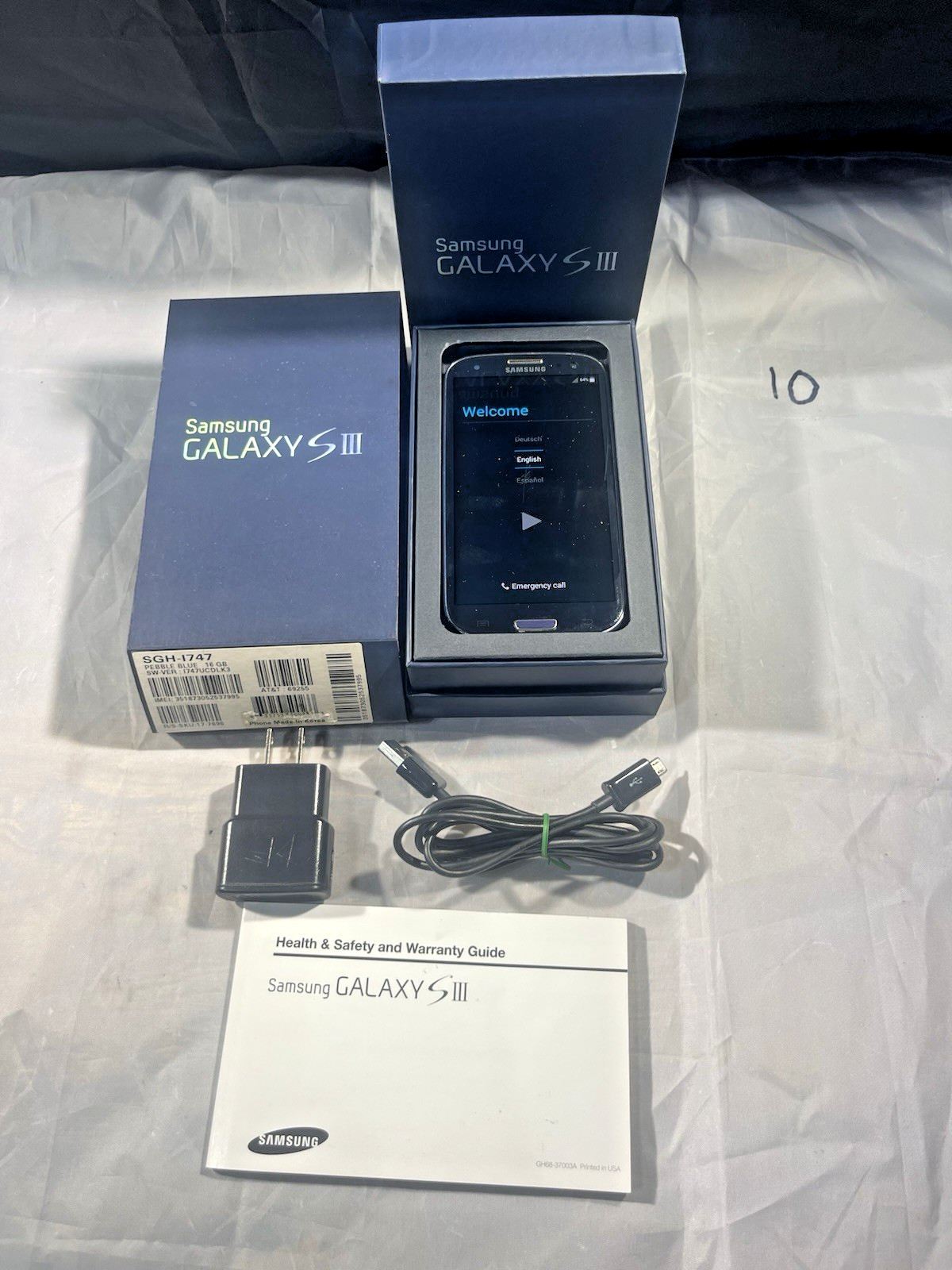 Samsung Galaxy S III – 16 GB – Pebble Blue (AT&T)
