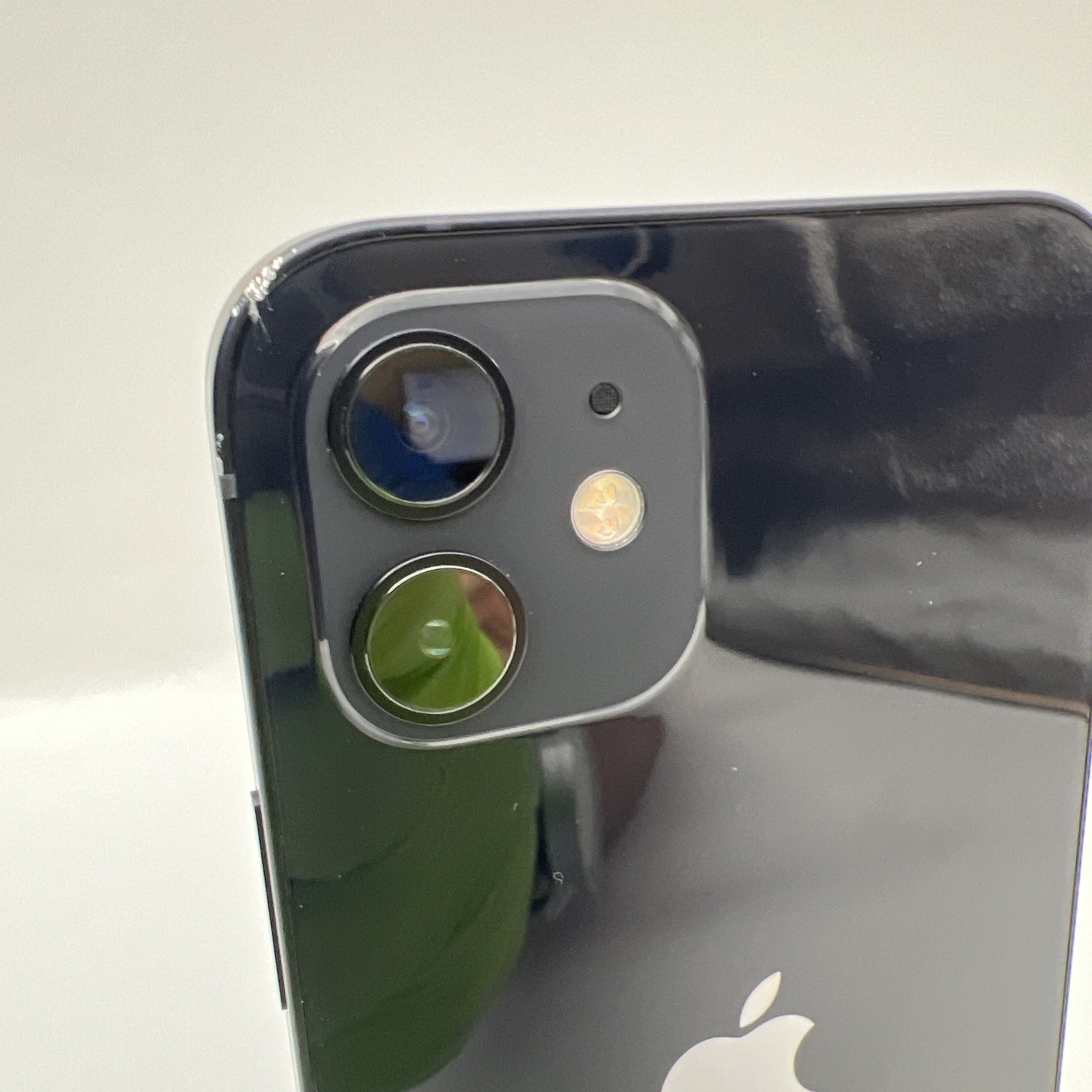 Apple iPhone 12 64GB Black (AT&T/Cricket Only) BH 100% – USED – Free Shipping