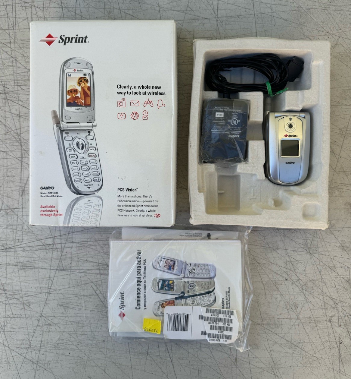 Sanyo PM-8200 Sprint Dual-Band Tri-Mode PCS CellPhone Camera Silver (PM8200KITS)
