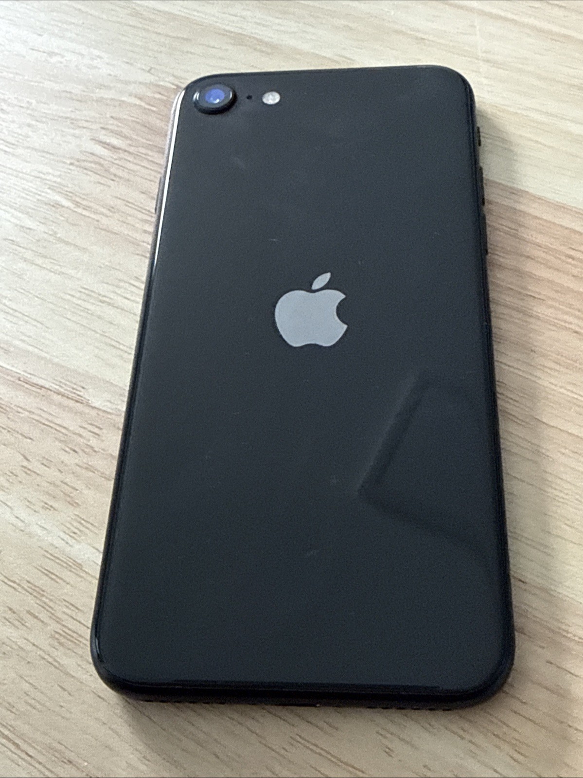 Apple iPhone SE 2nd Gen 2020 Unlocked GSM Black A2275 – For Parts *Read