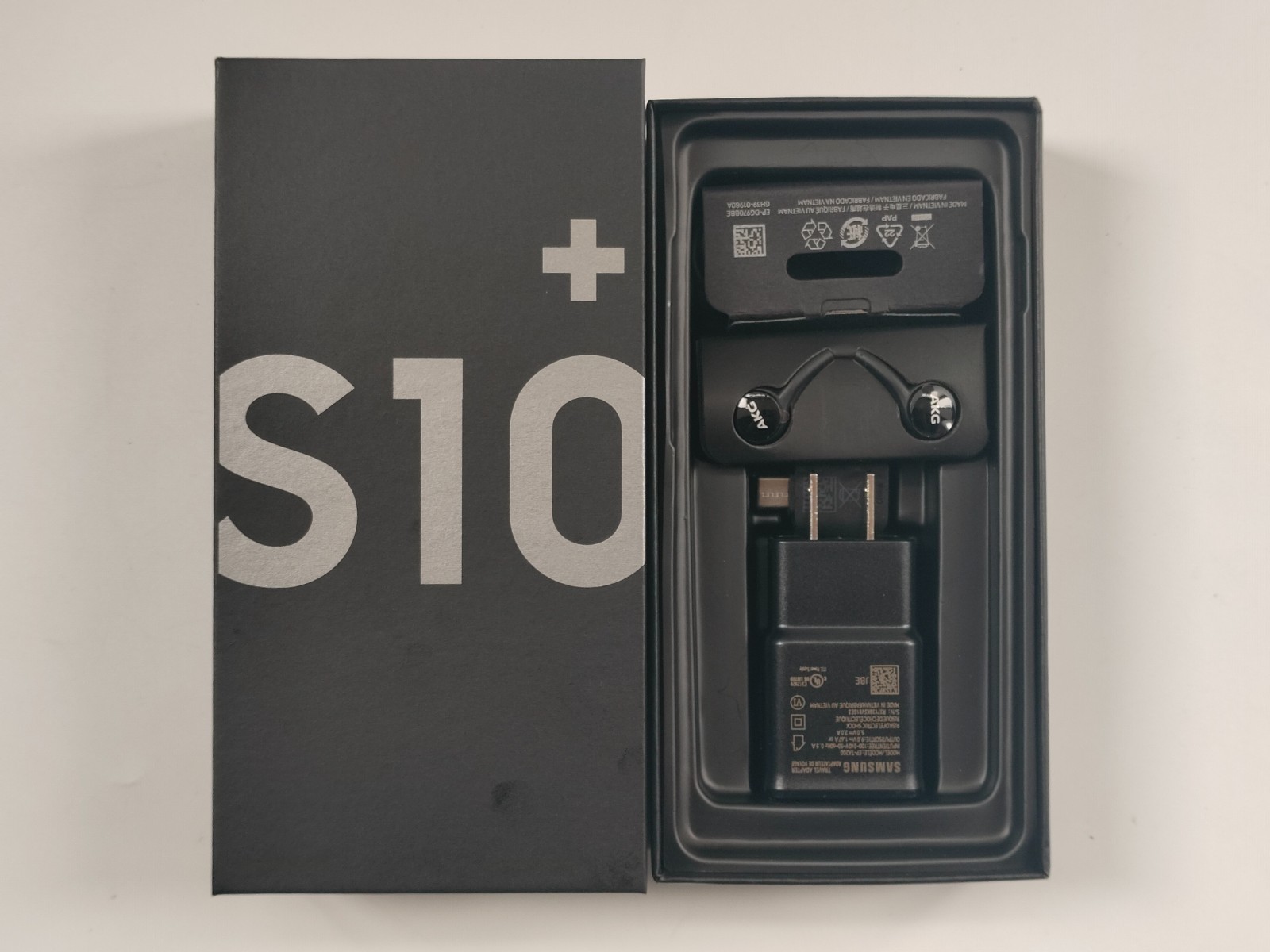 Boxed Samsung Galaxy S10+ Plus(G955U/G955F) 128GB UNlocked(any carrier)Good Gift