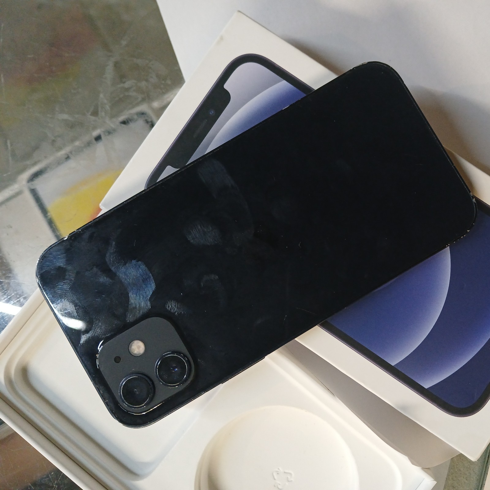 iPhone 12 64GB, Black, Unlocked fort part