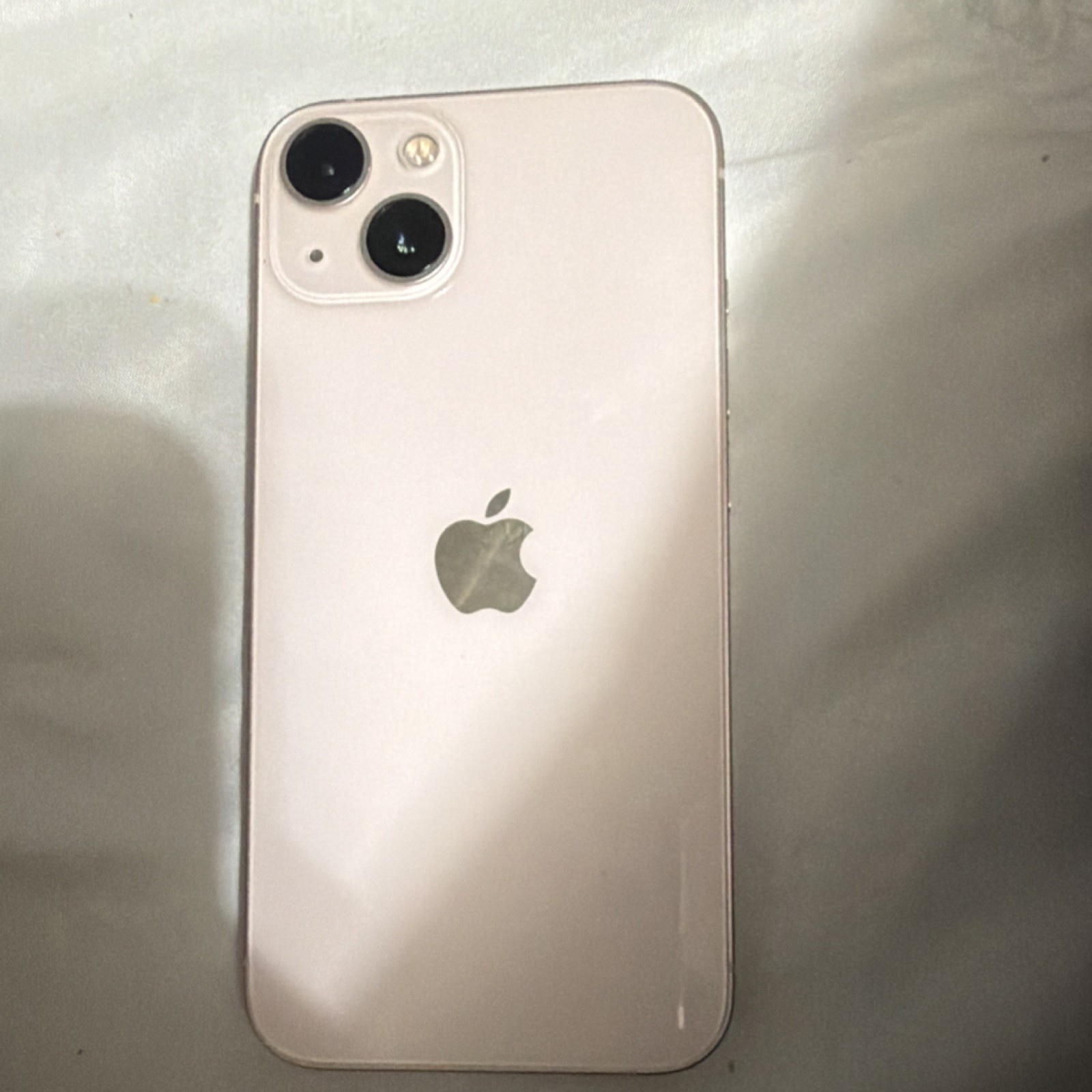 Apple iPhone 13 White 6.1″ 12MP Dual SIM iOS Hexa Core Smartphone