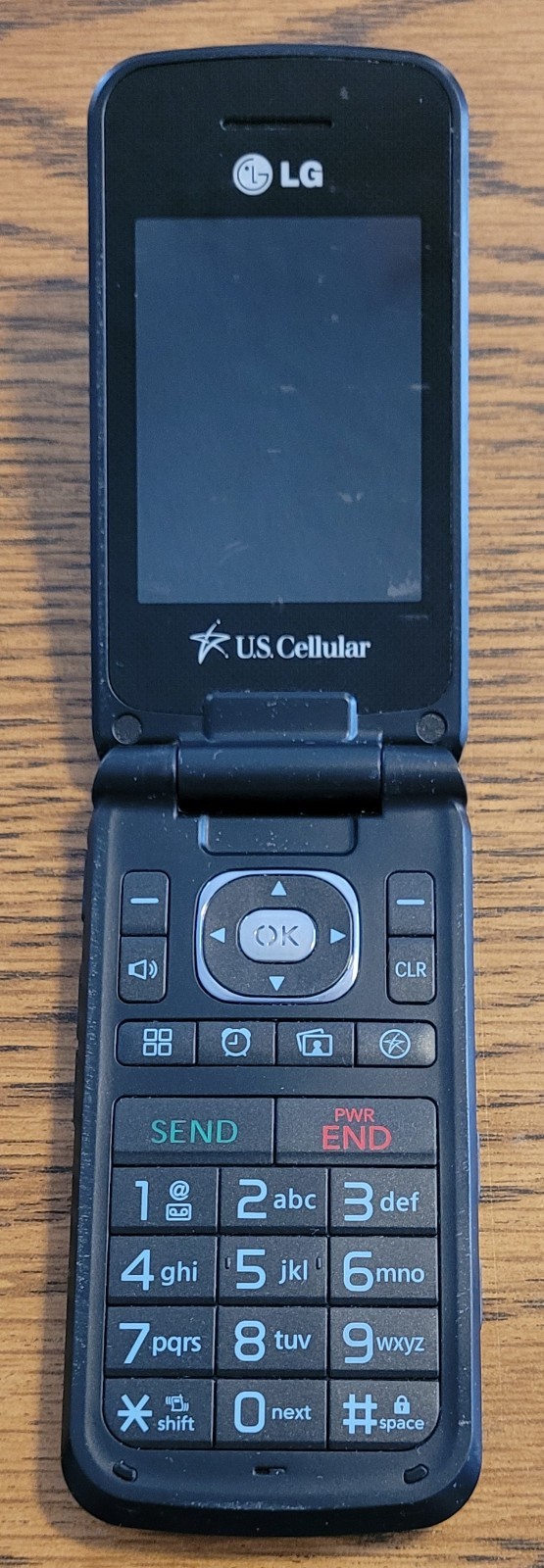 LG Wine 2 II UN430 – Gray and Silver ( U.S. Cellular ) Very Rare CDMA Flip Phone