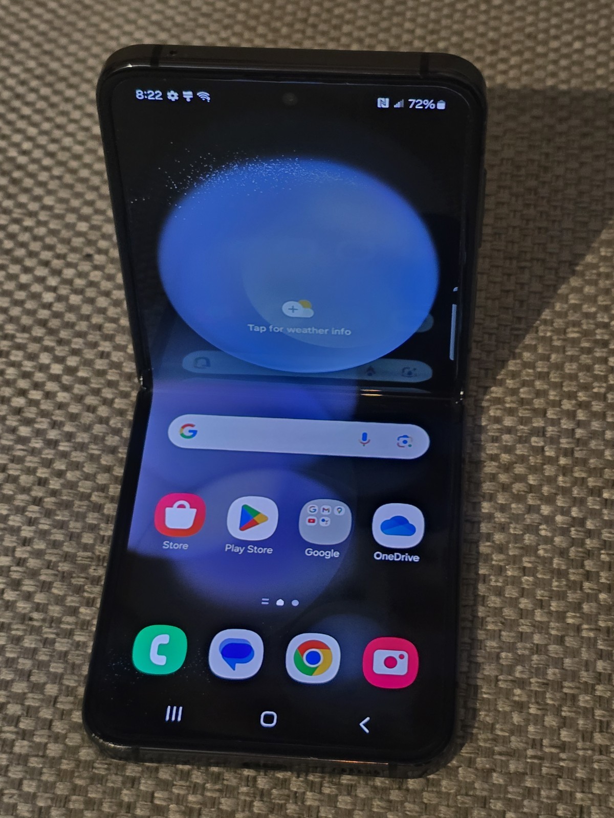 Samsung Galaxy Z Flip 5 Unlocked Black Color 256 MB 8 GB