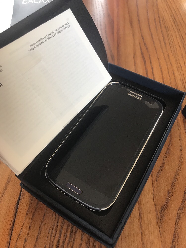 Samsung Galaxy S III SPH-L710 16GB Pebble Blue (Sprint) Smartphone Ships N 24h