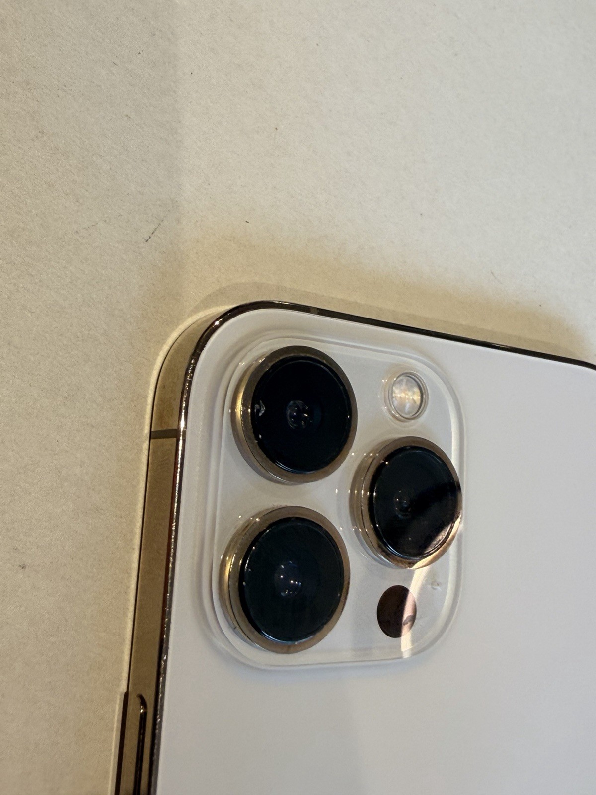 Apple iPhone 13 Pro Max – 128 GB – Gold (Unlocked) FOR PARTS- NO POWER – READ