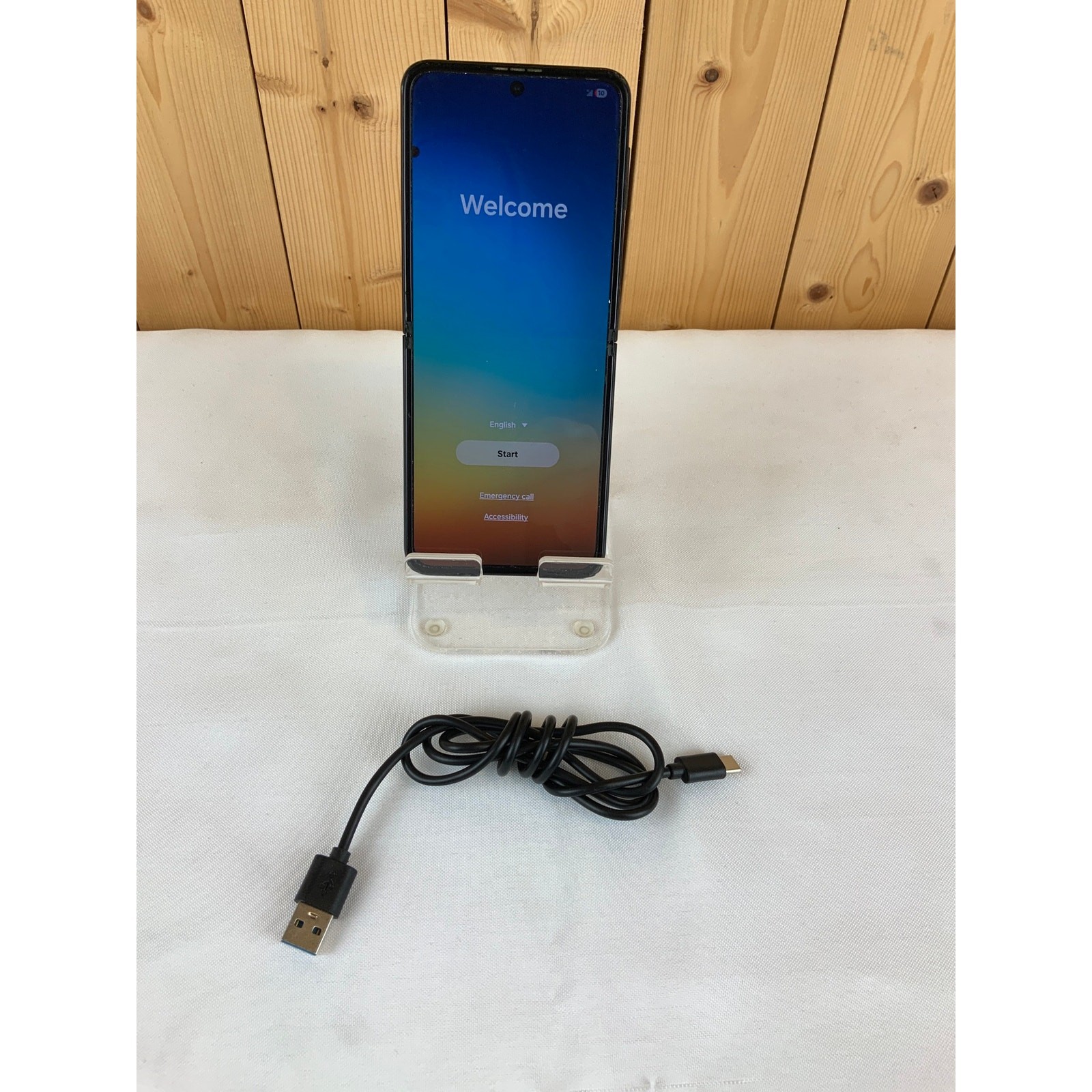 Samsung Galaxy Z Flip3, 5G, 128GB, Black, Black Spot On Screen!