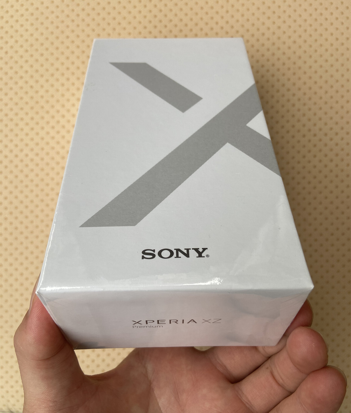 Unlocked Sony Xperia XZ Premium G8141 G8142 64GB 4GB RAM Smartphone–NEW SEALED