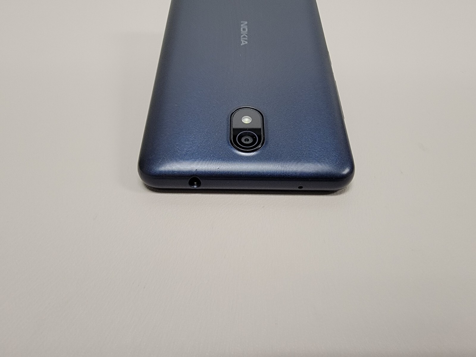 Nokia C100 N152DL (Blue 32GB) Tracfone -FOR PARTS ONLY