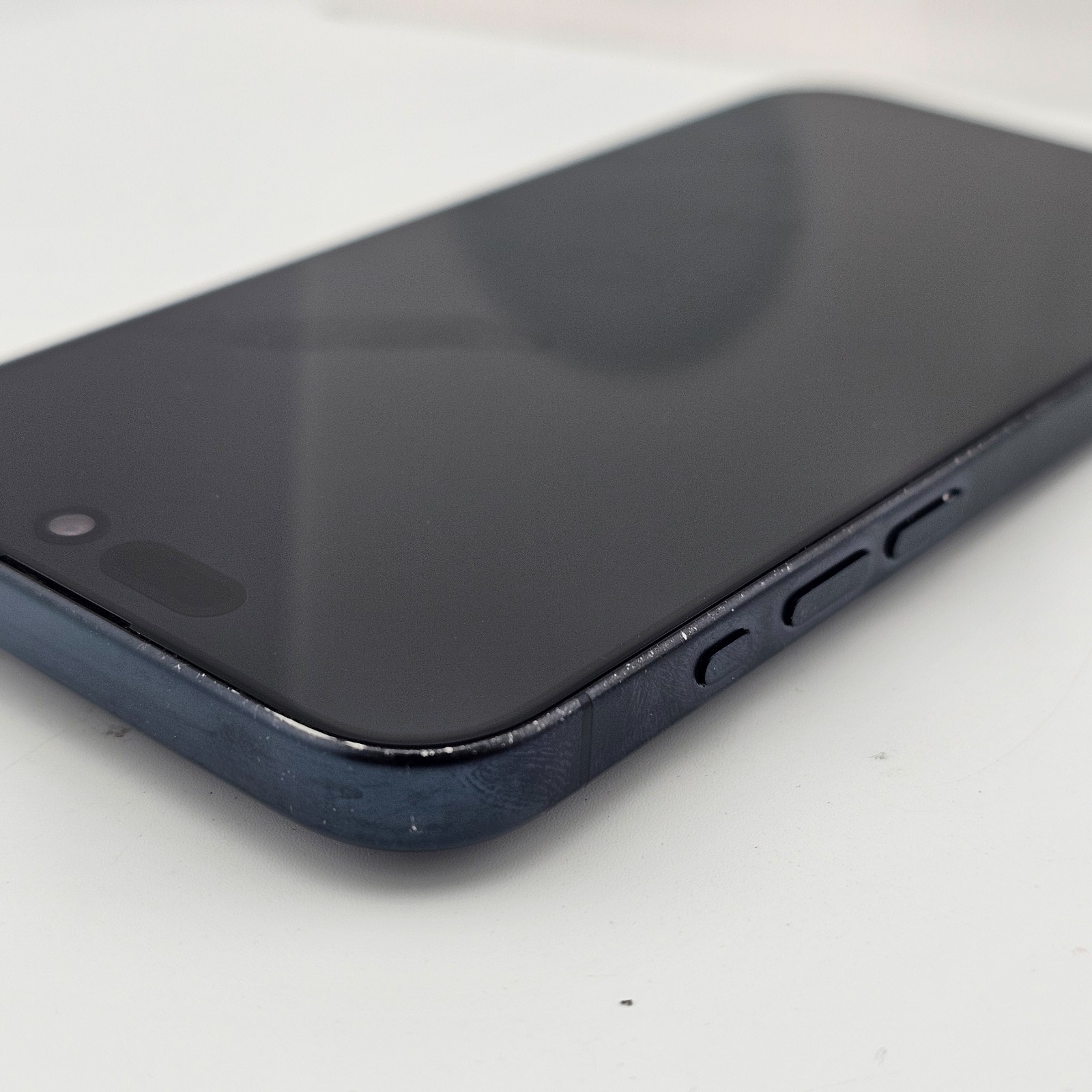 Apple iPhone 15 Pro A2848 – Unlocked 1TB Titanium Blue *PARTS: BAD DISPLAY*