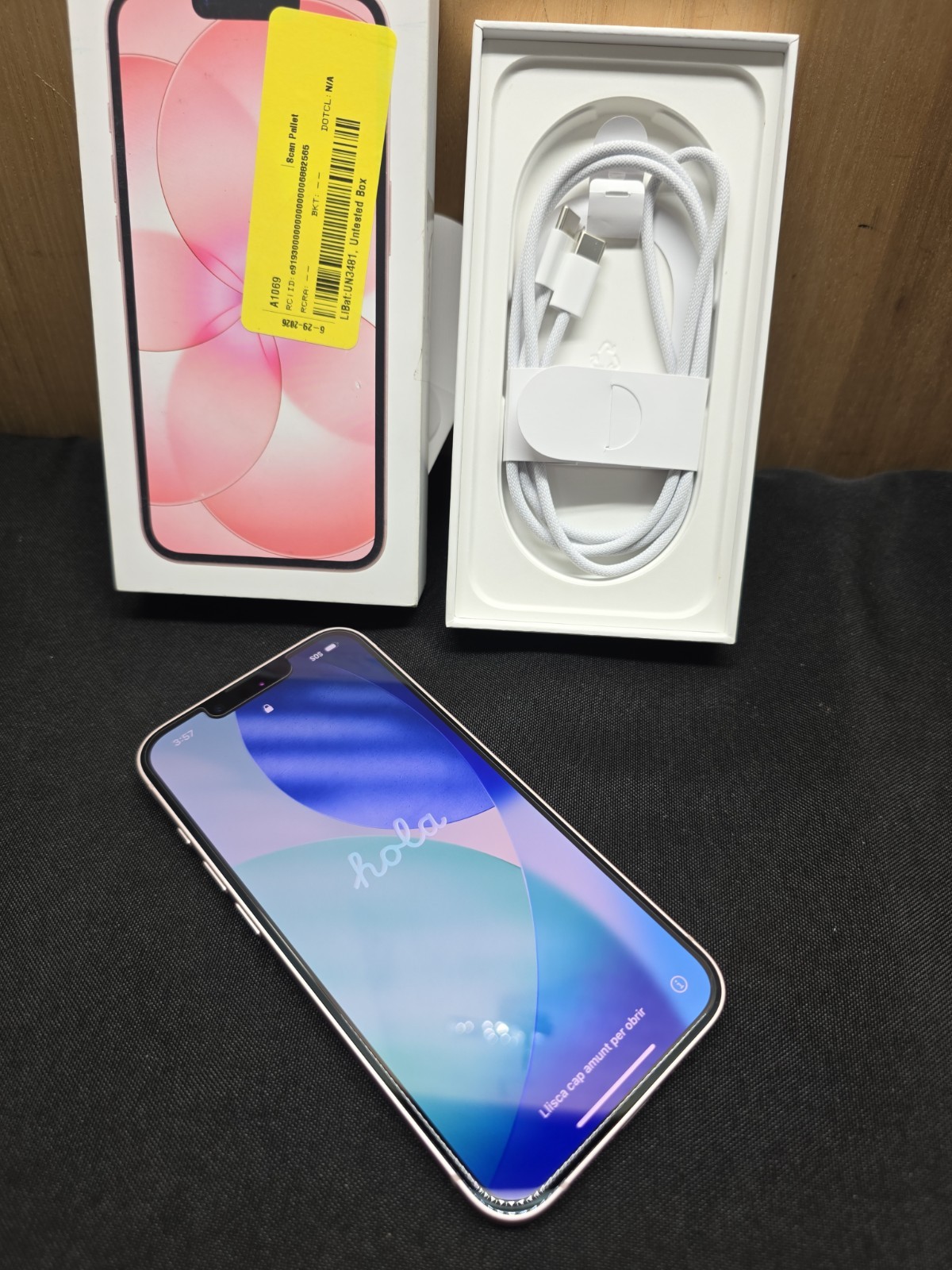 Apple iPhone 17e – 256 GB – Soft Pink (AT&T)