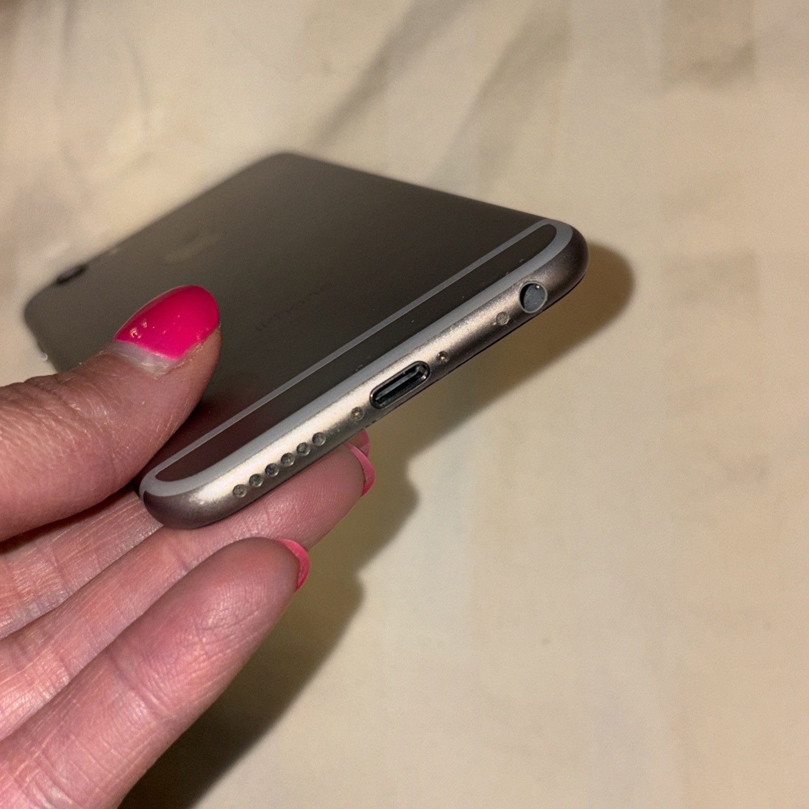 Apple iPhone 6 16GB Verizon Silver