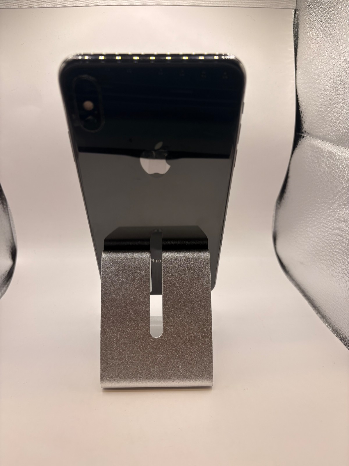 Apple iPhone XS Max – 64 GB – Space Gray (Unlocked)-READ DESCRIPTION
