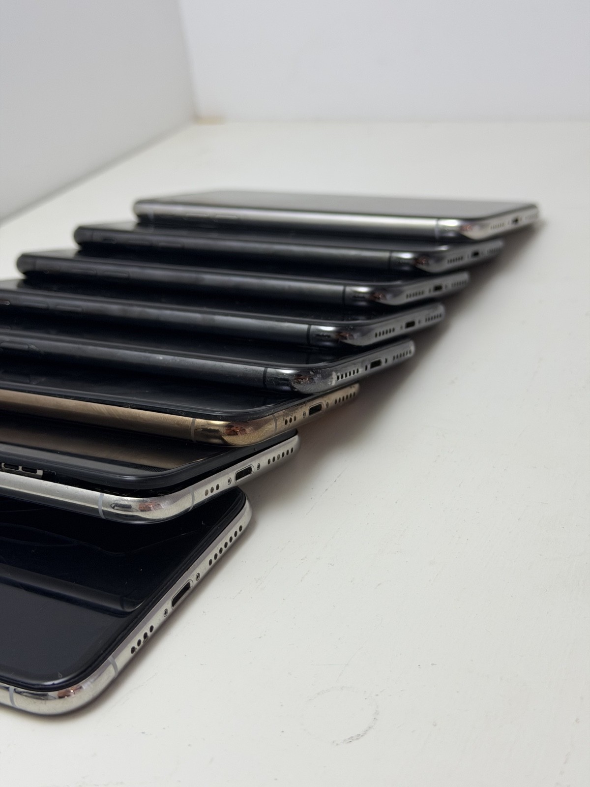 Lot of 8 – Apple iPhone X, XS, XS Max – (A1865, A1920, A1921) – For Parts READ!