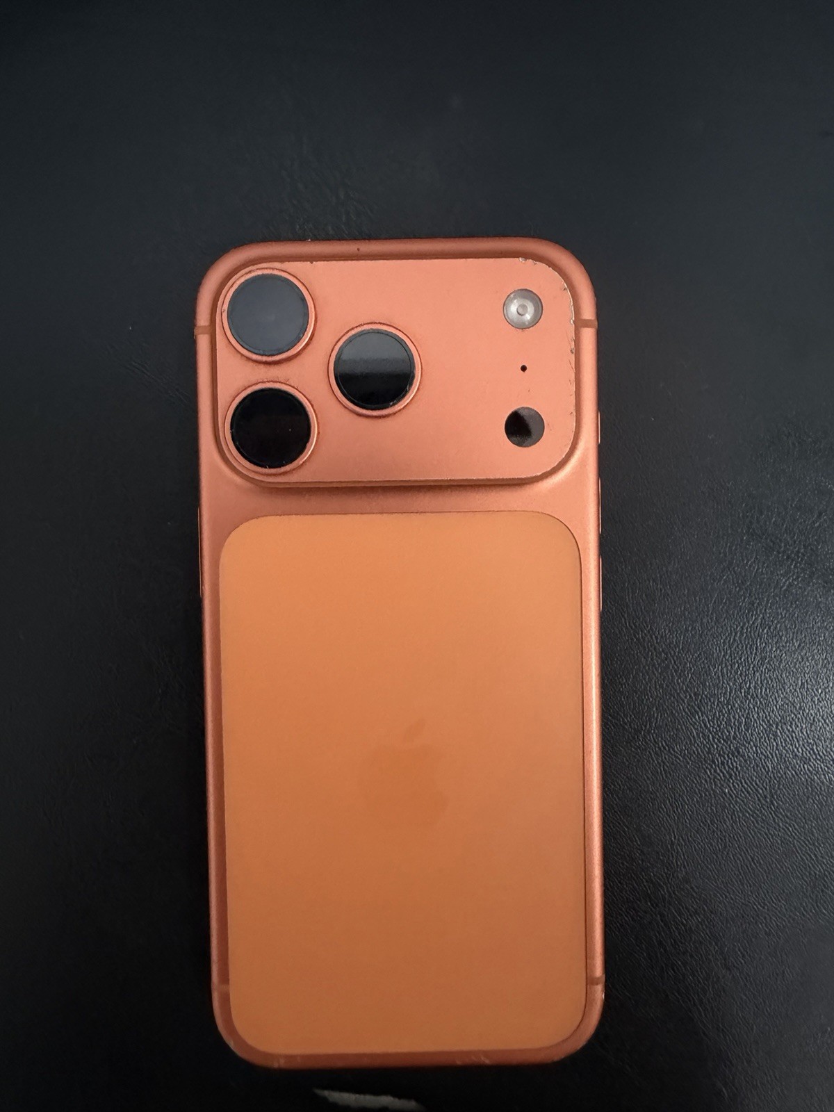 Apple iPhone 17 Pro – 256GB Orange Verizon – Good condition