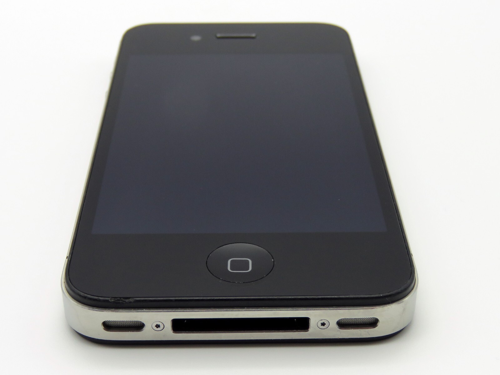 Apple iPhone 4s – 8GB – Black (Unlocked) A1387 (CDMA + GSM)