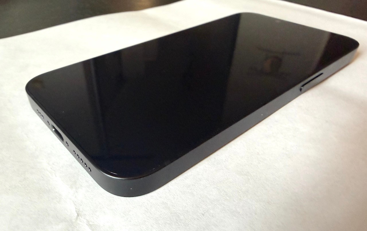 Apple iPhone 17e – 256 GB – Black (Unlocked) NEW UNUSED!