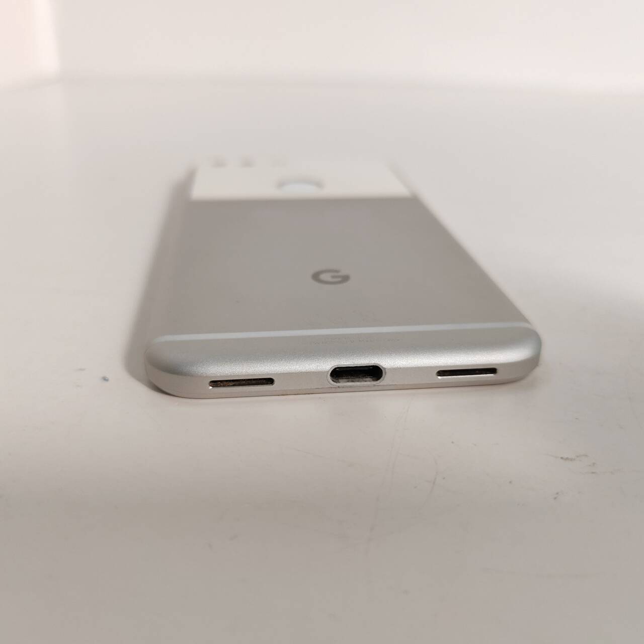 Original Google Pixel (1st Gen) – 2016 Pixel XL Unlocked 4G 32/128GB android