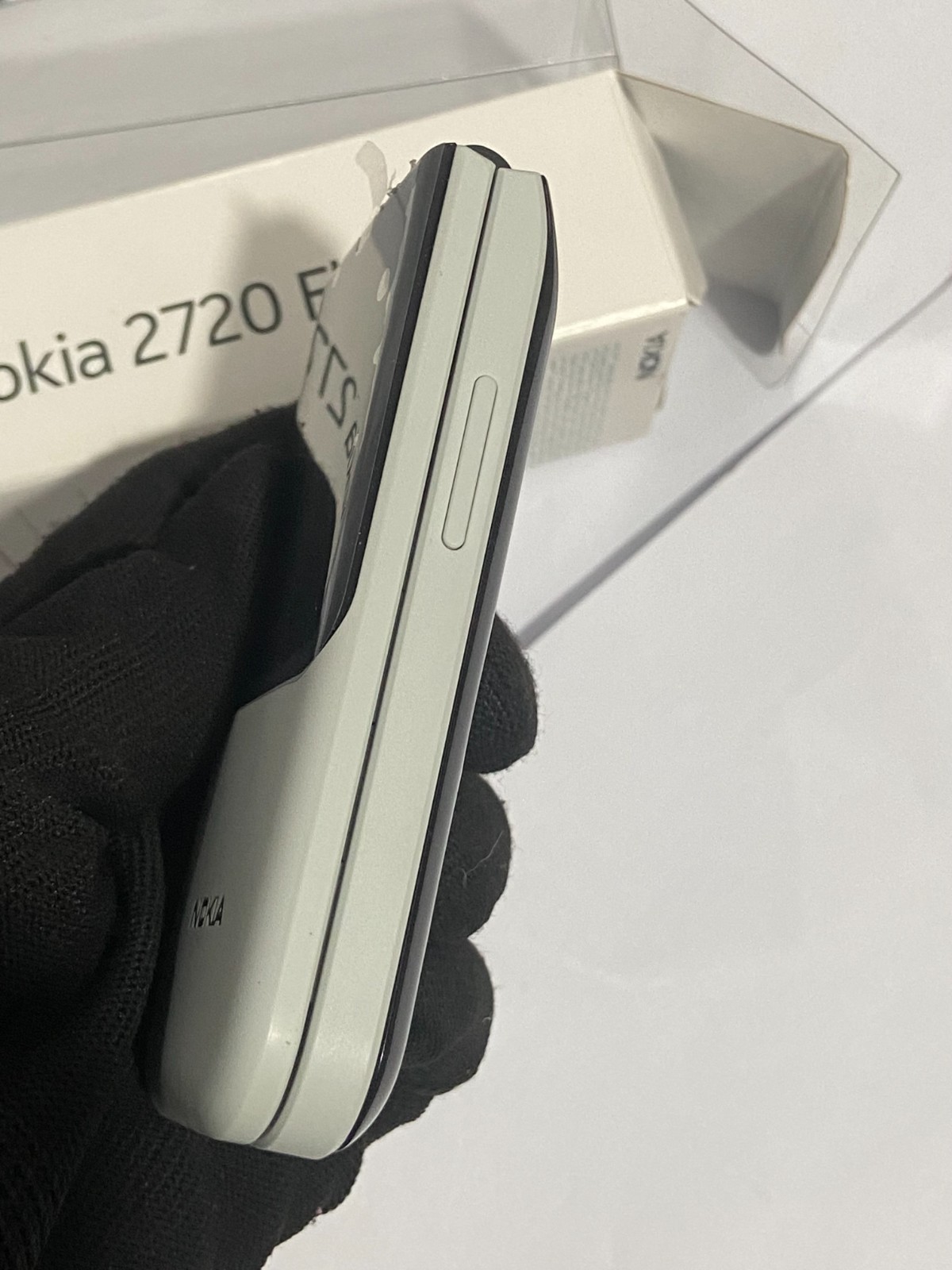 Nokia 2720 Flip (2019) 4G KaiOS Unlocked 2MP Camera 2.8″ Tested Smartphone