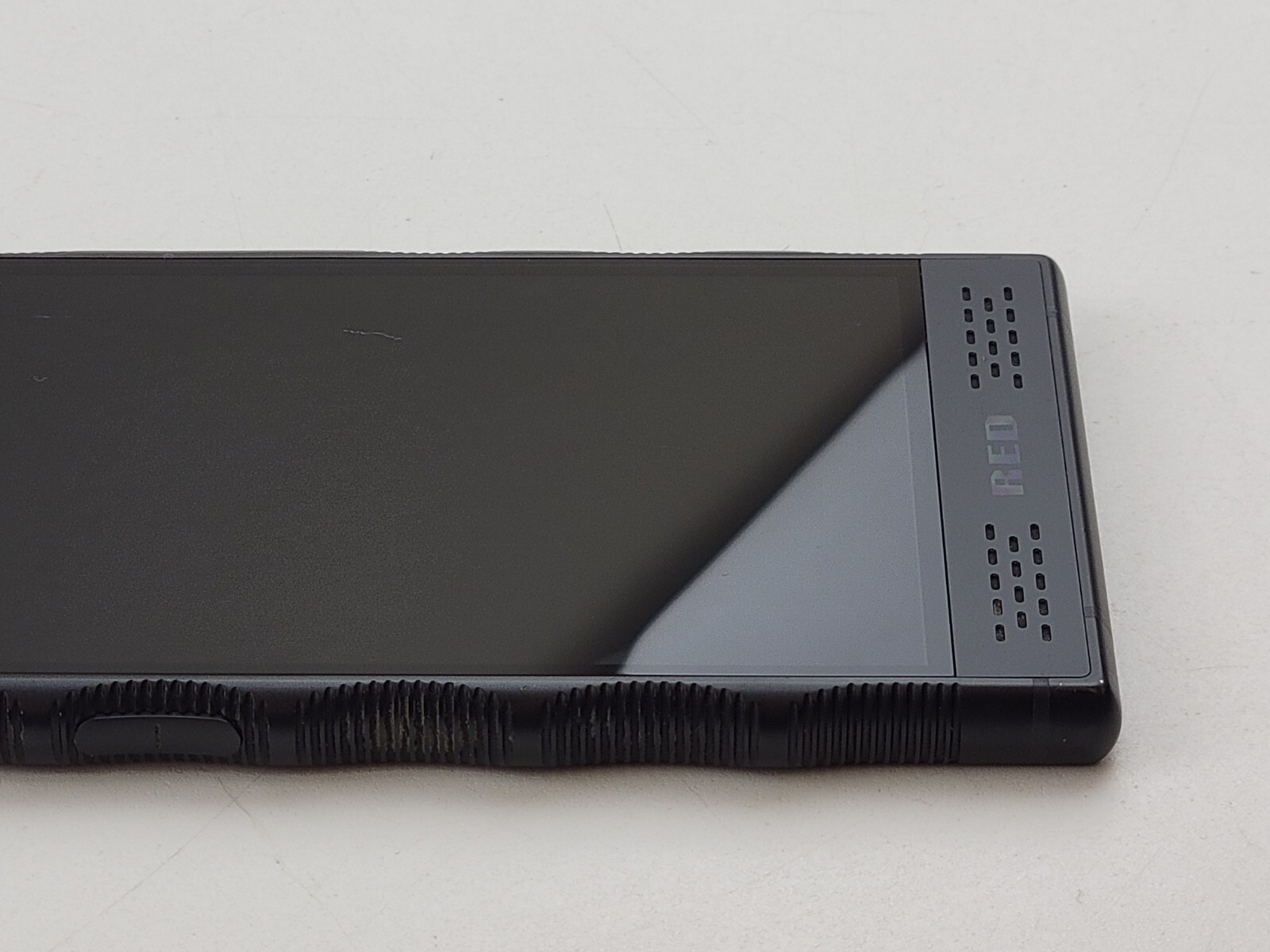 RED HYDROGEN One (H1A1000) 128GB (Verizon) – BLEMISHED – Clean IMEI – H0231