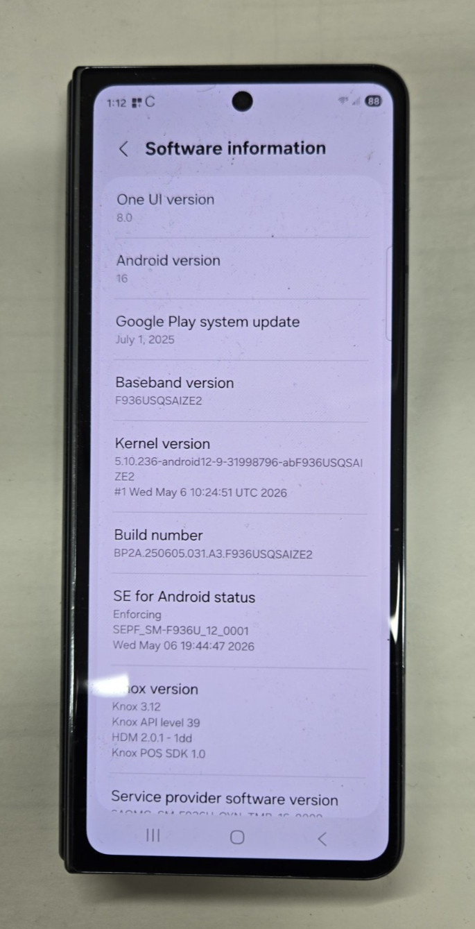 Samsung Galaxy Z Fold4 – SM-F936U 256GB Graygreen (Unlocked) CRACKED BACK *READ*