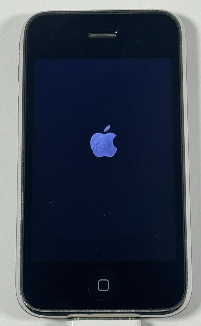 Vintage Apple iPhone 3GS Model A1303 Black For Parts / Not Working – UNTESTED