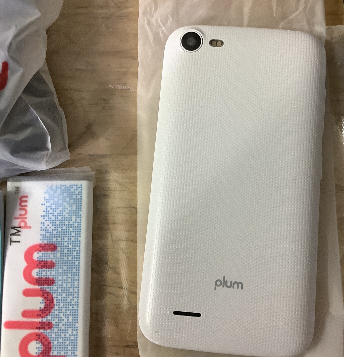 Phone Android Unlocked AXEPlus2 Android 8GB-White Phone,Camera,Built In FM Radio