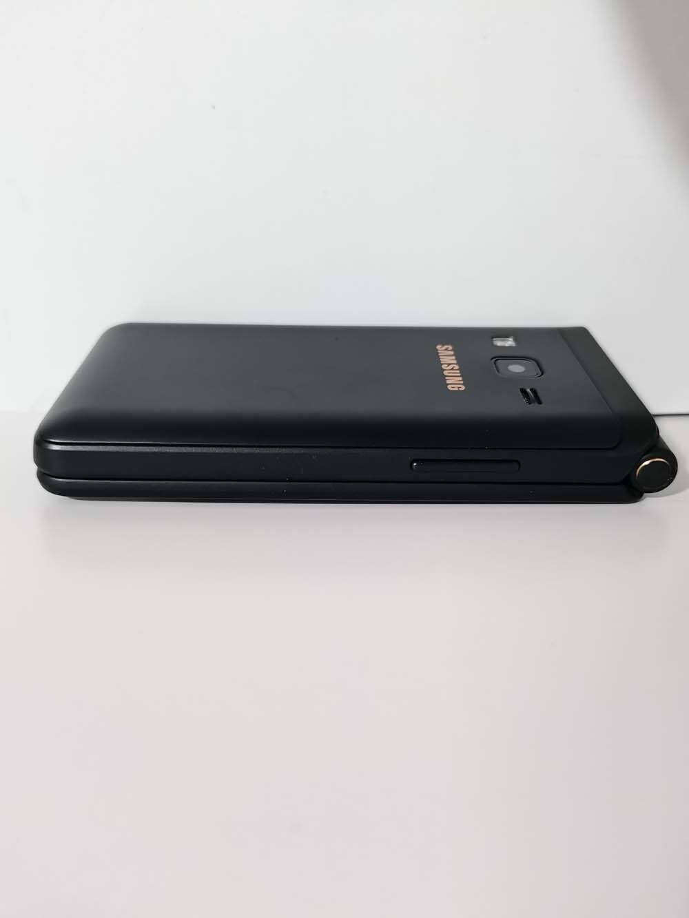 (Unlocked) Samsung Galaxy Folder 2 SM-G1600 Dual Sim 16GB Android OPEN BOX PHONE